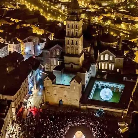 Lägenhet Balcon Sur La Riviere