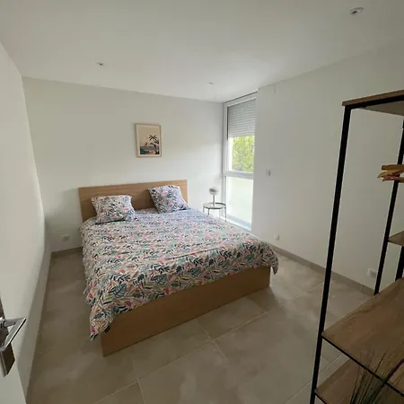 Lägenhet Balcon Sur La Riviere