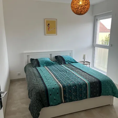 Lägenhet Balcon Sur La Riviere