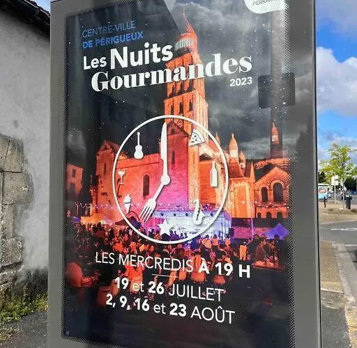 Lägenhet Balcon Sur La Riviere