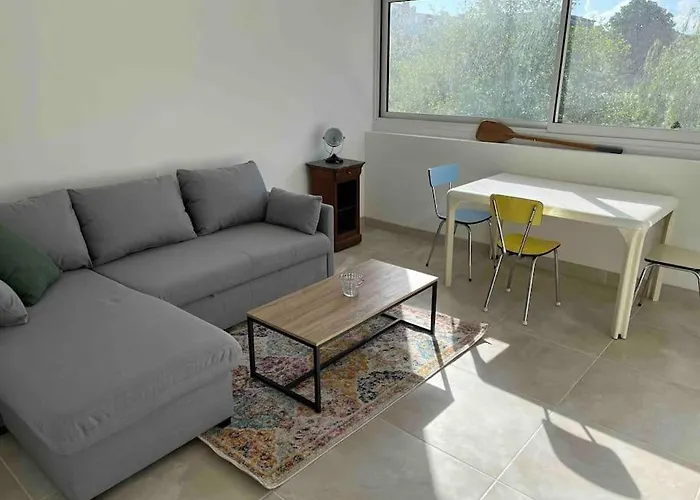 Balcon Sur La Riviere *