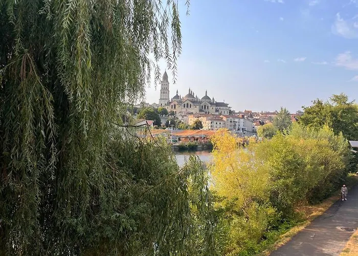 Balcon Sur La Riviere Périgueux