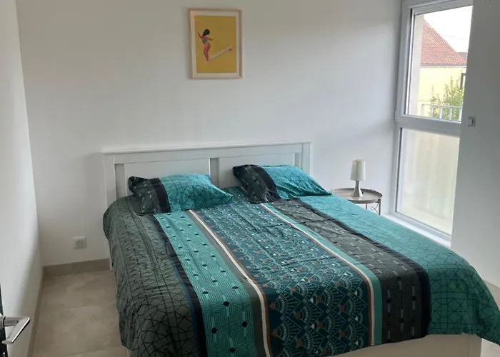 Lägenhet Balcon Sur La Riviere